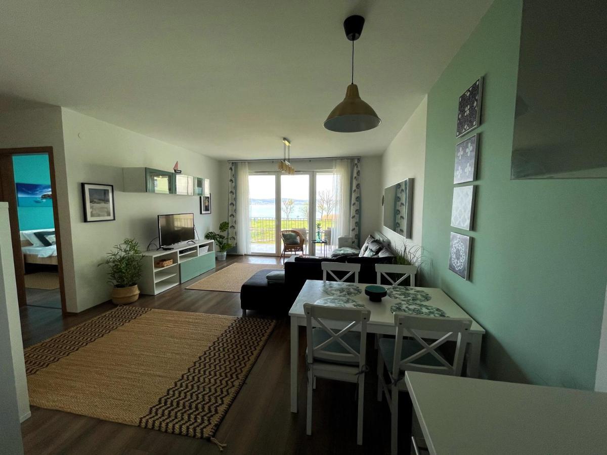 Vízpart Honvéd Apartman Balatonlelle Kültér fotó