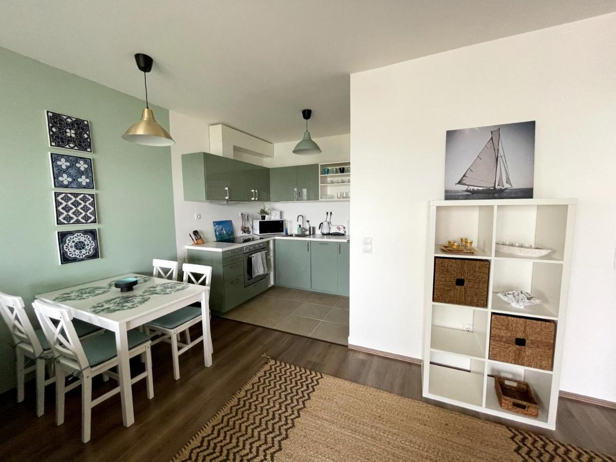 Vízpart Honvéd Apartman Balatonlelle Kültér fotó